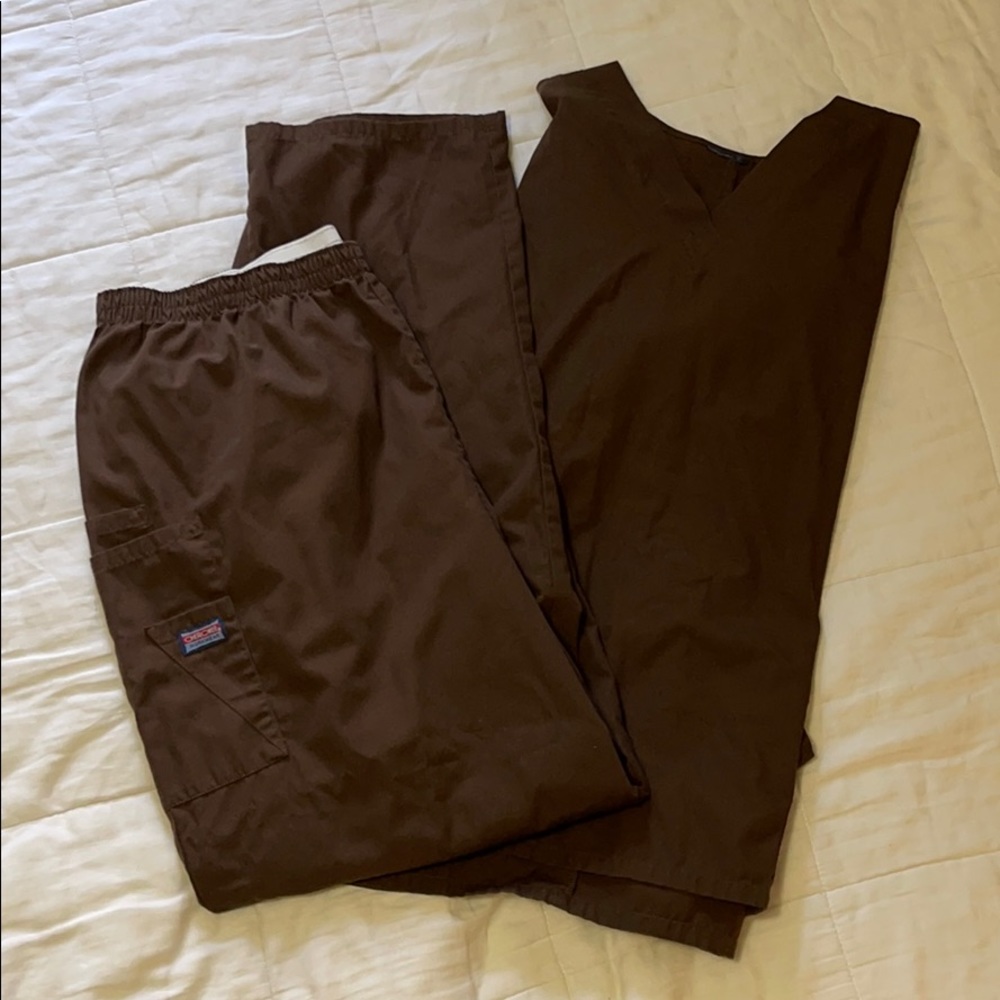 Cherokee Scrub Set